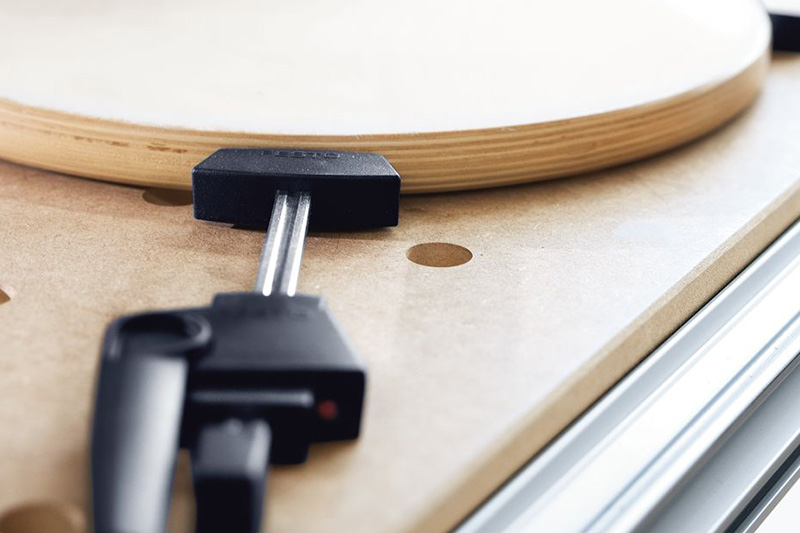 Spannelement an rundem Werkstück