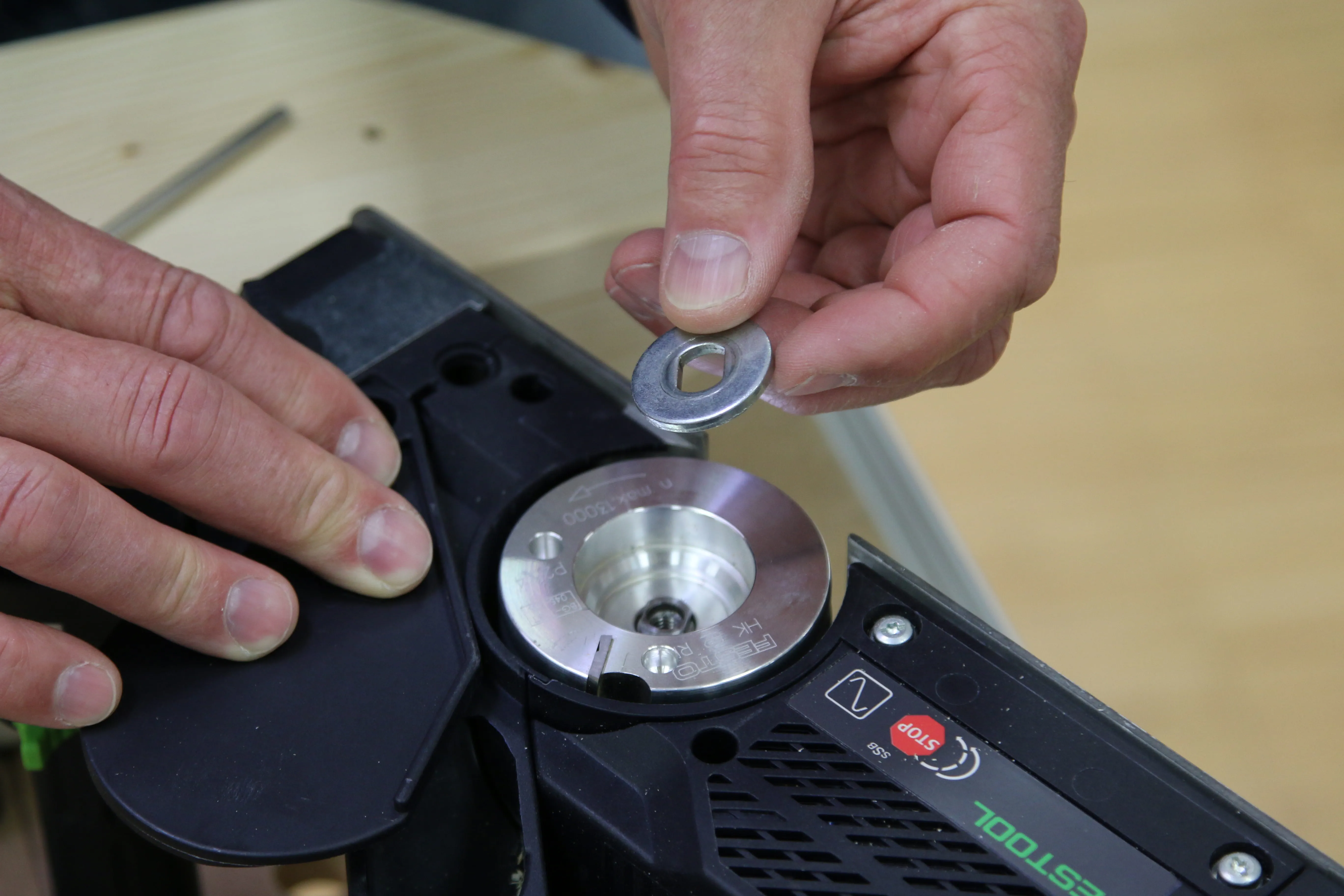 Spannflansch montieren