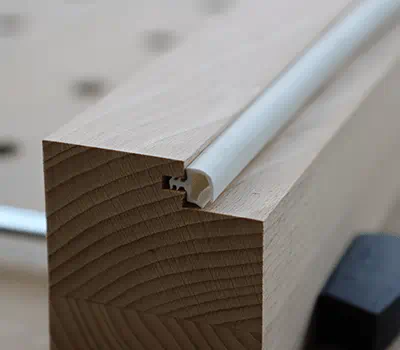 Türdichtung eindrücken