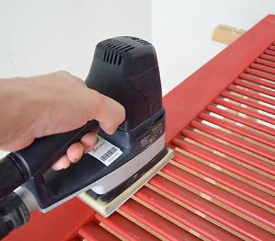 Standard Schleifschuh auf den Linearschleifer montieren