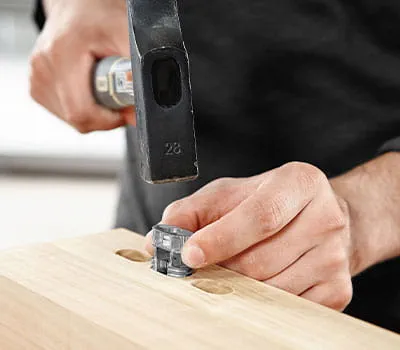 Spreizanker einsetzen