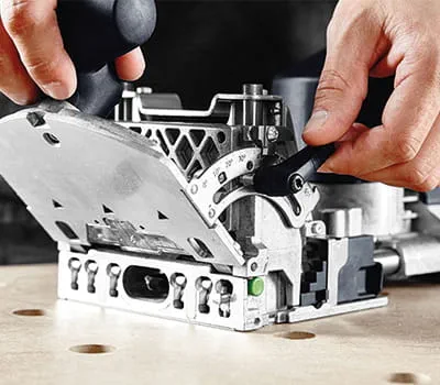 Dübelfräse einstellen