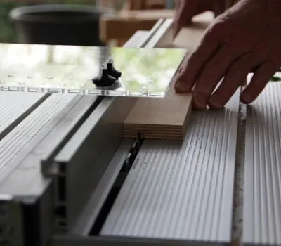 Schubladenboden einnuten