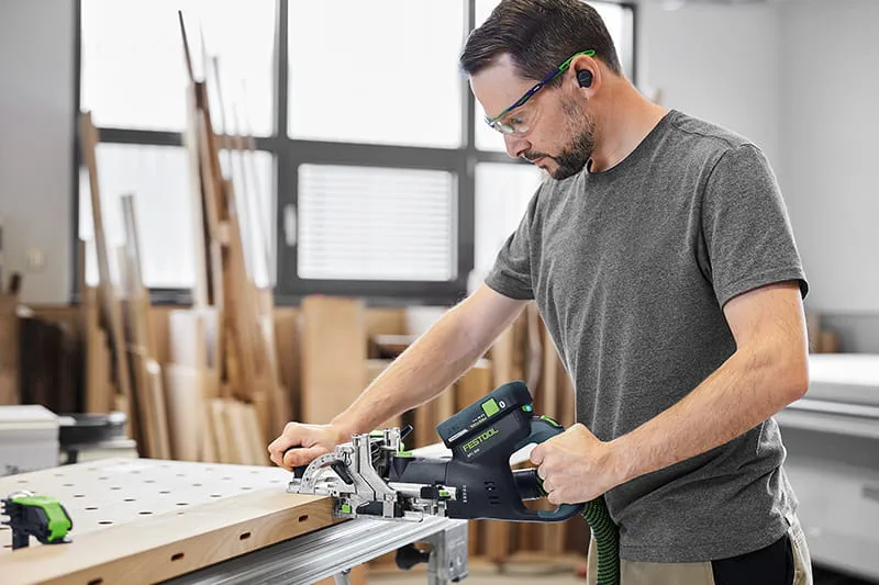 Handwerker mit DOMINO